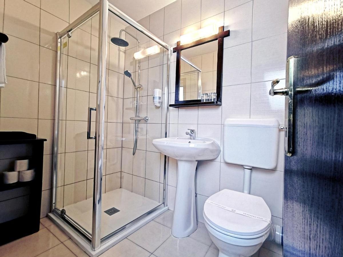 Vila Hora Cu Brazi Zarnesti Ngoại thất bức ảnh
